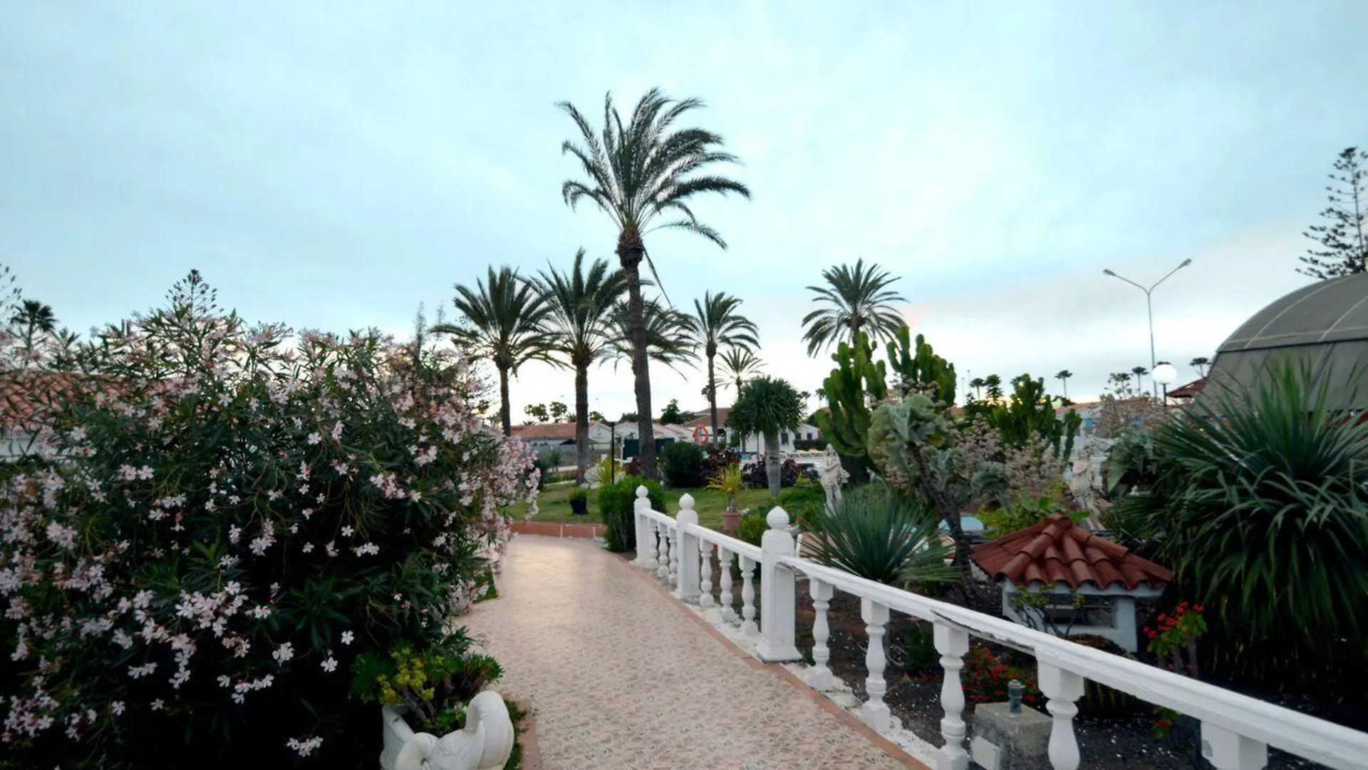 Bungalows Los Arcos Playa del Inglés